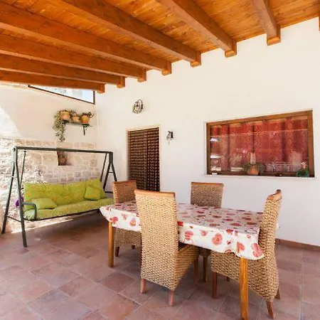 Trullo Abbracciavento